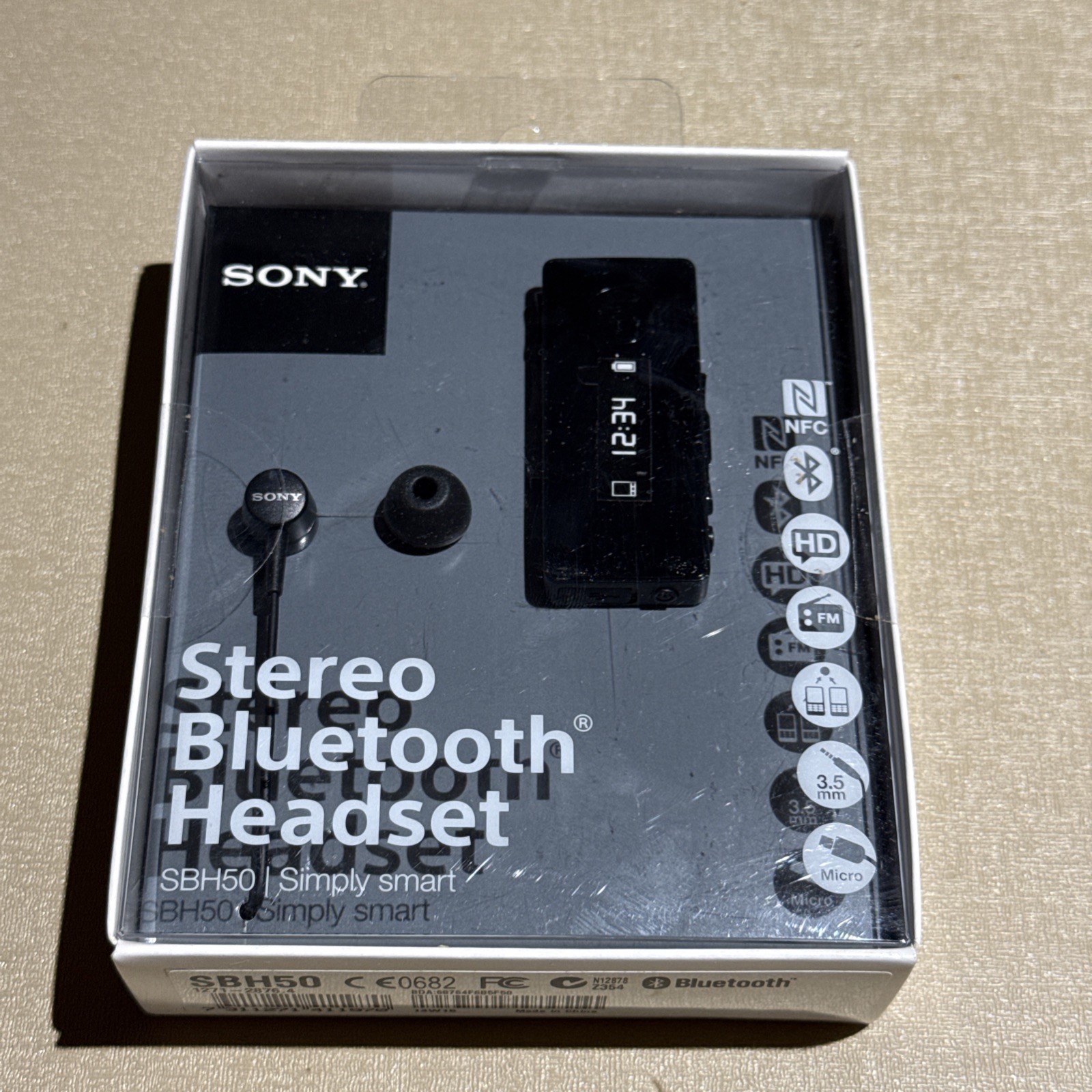 RARE SONY Bluetooth FM SBH50 SEALED RARE SONY Bluetooth FM SBH50 SEALED