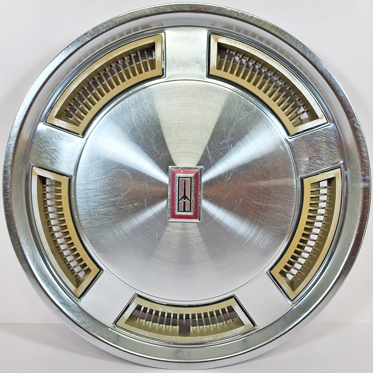 ONE 1981-1988 Oldsmobile Cutlass Supreme 14\
