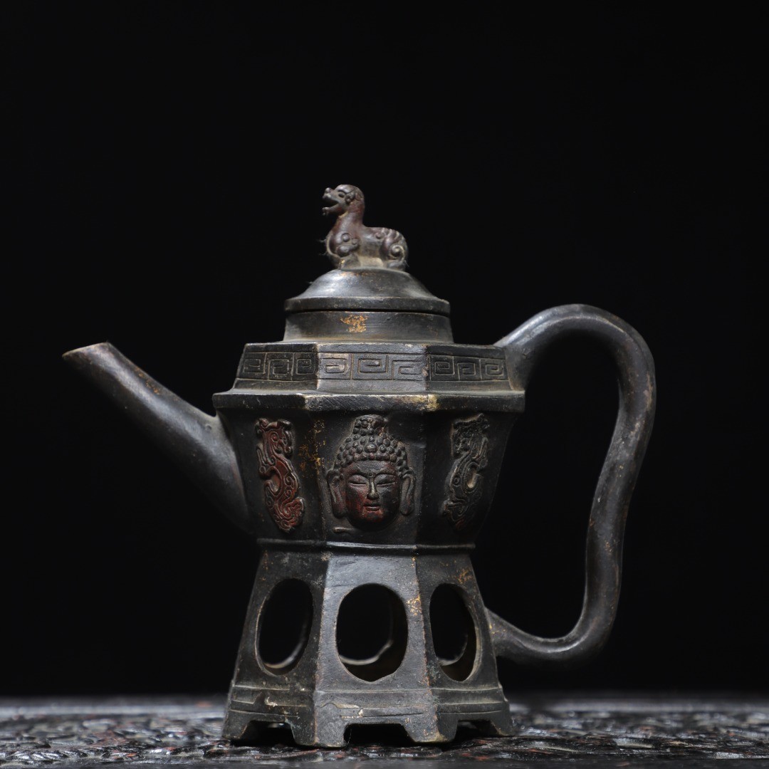 Copper Tuojin [Shakyamuni] Pot