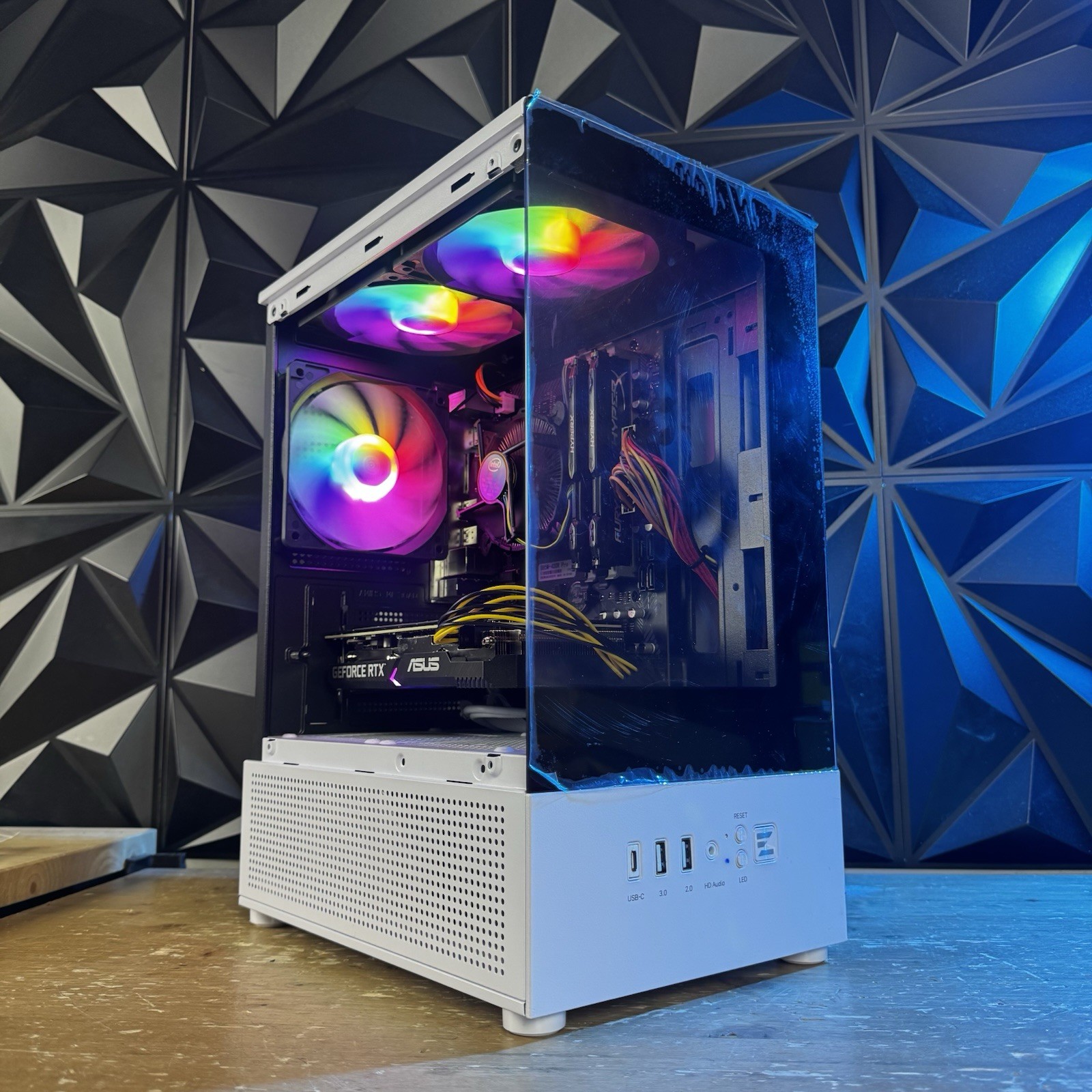 Custom Build ARGB Desktop i7 PC 32GB RAM 1TB SSD RTX 5060 Win11 GAMING READY