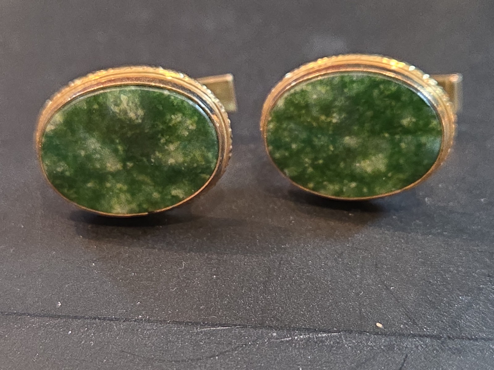 Vtg. Krementz Green Jade Cufflinks 1/20 12K Gold Filled Mid Century Oval Signed