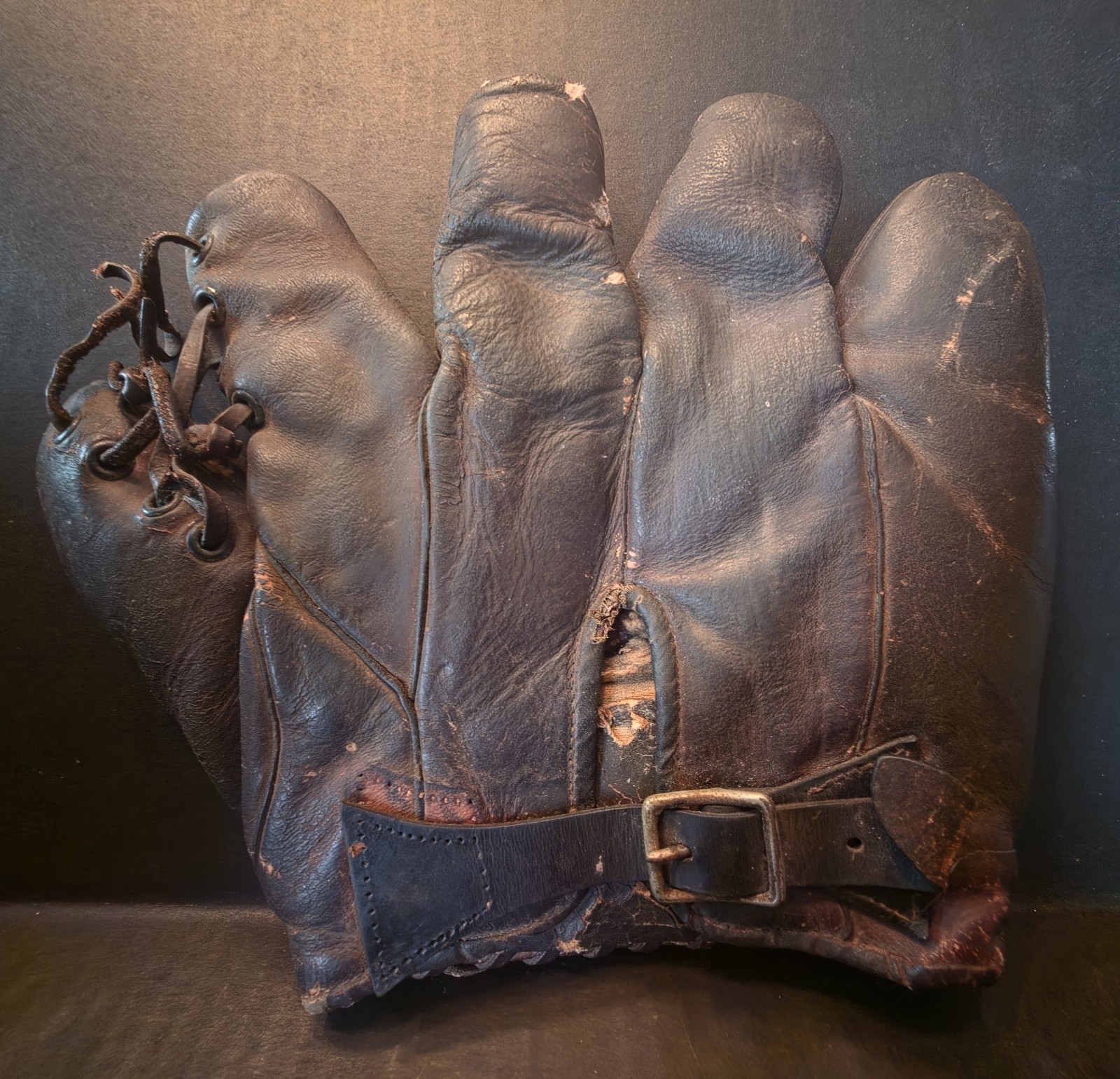 VTG 1920s Baseball Glove Mitt Rare Lefty Split Finger Buckle Back Web Rivet