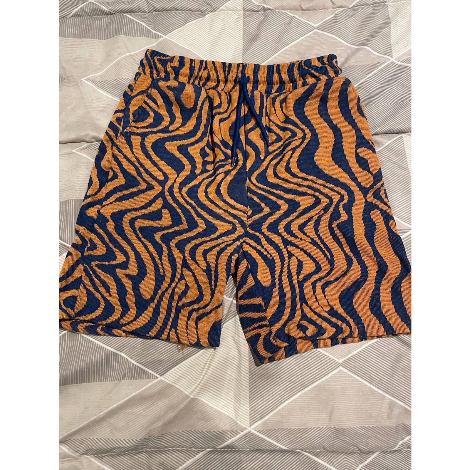 Zara Men’s Large Jacquard Knit Shorts Navy Orange Abstract Drawstring Zara Men’s Large Jacquard Knit Shorts Navy Orange Abstract Drawstring
