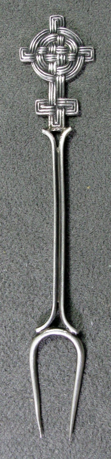 Rare 1917 Glasgow Scotland Sterling Silver Iona Celtic Cross Handmade Fork
