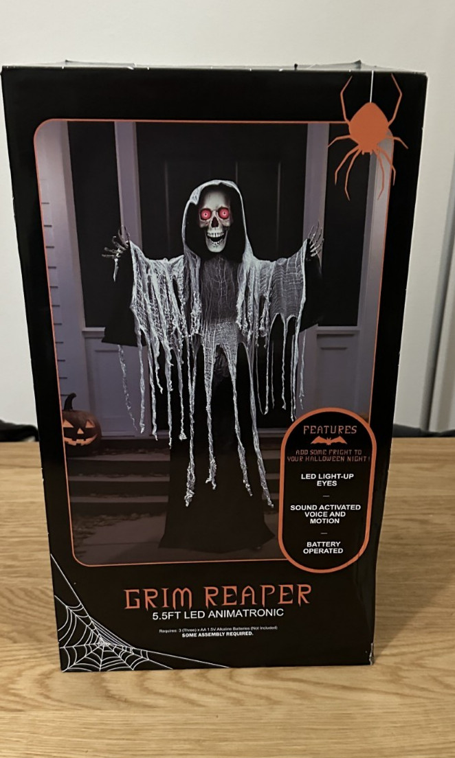 Halloween Animatronic Grim Reaper 5.5ft LED Eyes Sound & Movement - Brand New Halloween Animatronic Grim Reaper 5.5ft LED Eyes Sound & Movement - Brand New