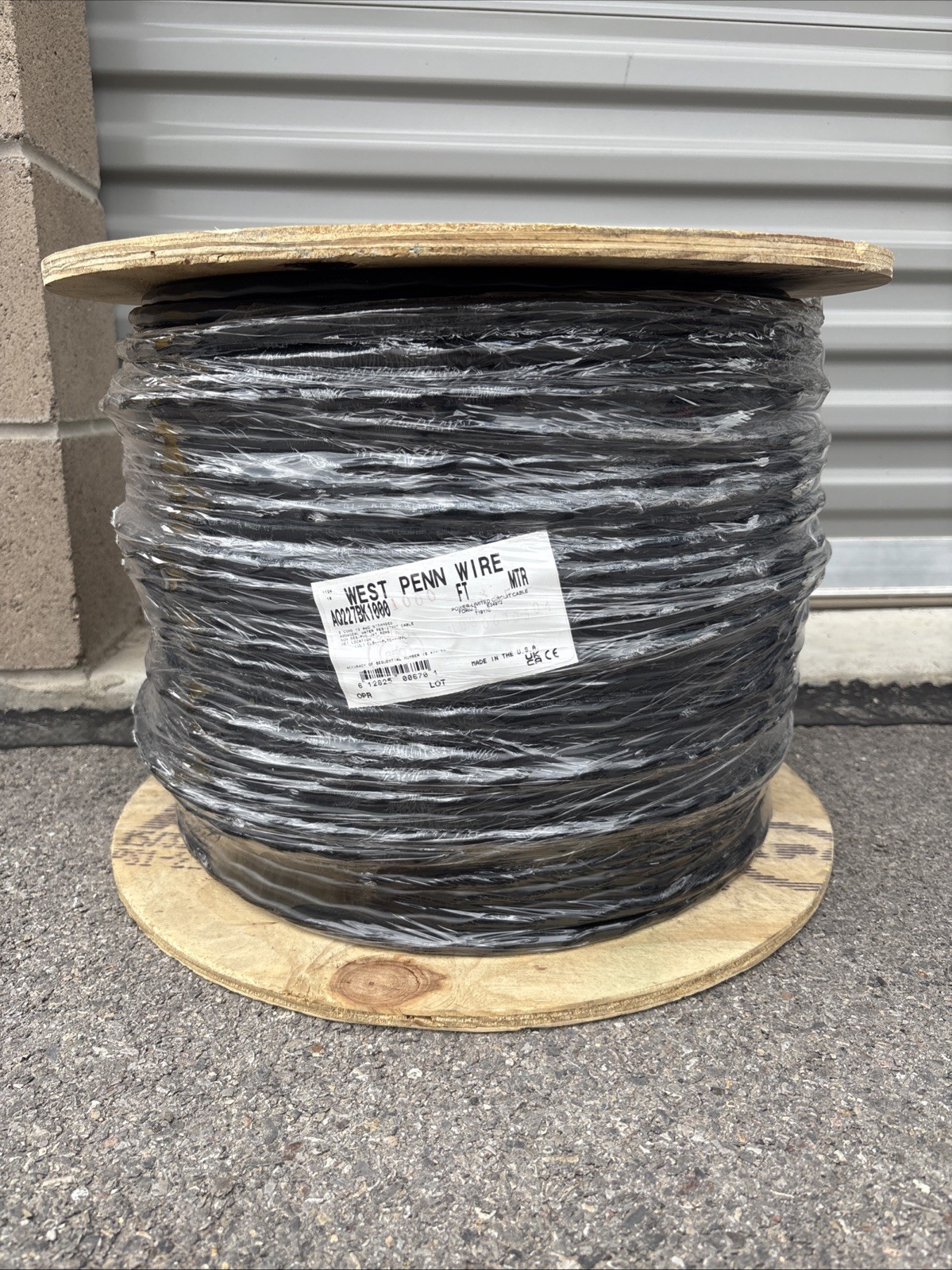 West Penn Wire 227BK1000 12 AWG 2 Conductor Black Cable 1000FT Spool West Penn Wire 227BK1000 12 AWG 2 Conductor Black Cable 1000FT Spool