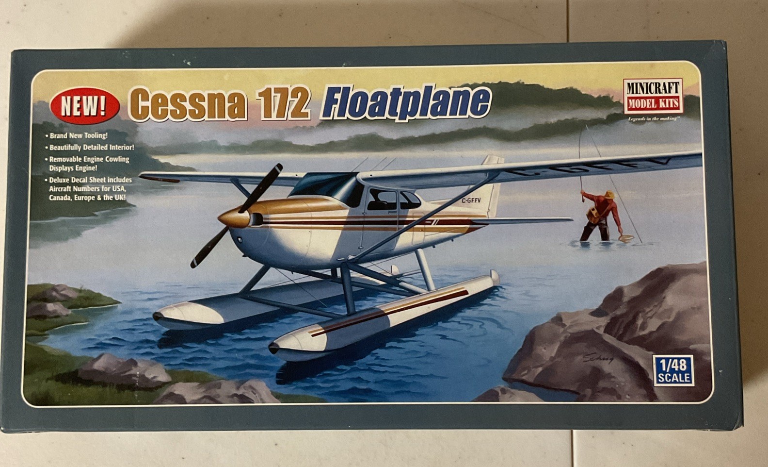 Minicraft #11634 Cessna 172 Floatplane 1:48 - New Open Box Minicraft #11634 Cessna 172 Floatplane 1:48 - New Open Box