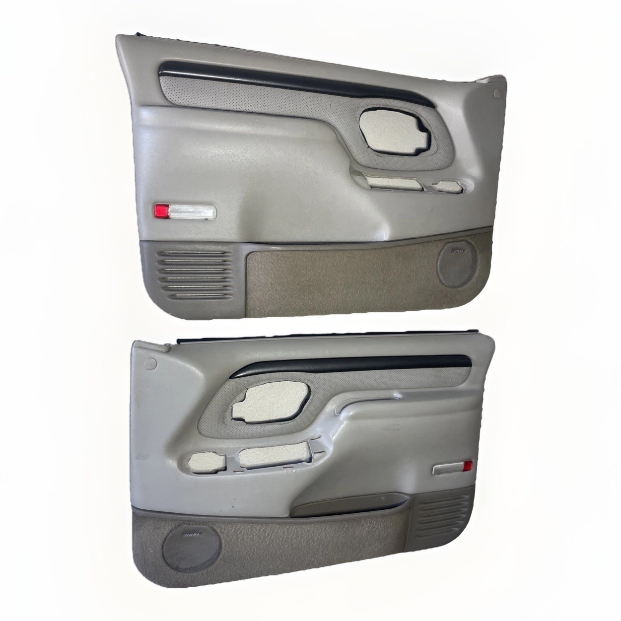 1999-2000 Cadillac Escalade Silverado Tahoe Yukon Front Door Panels LH/RH 99-00