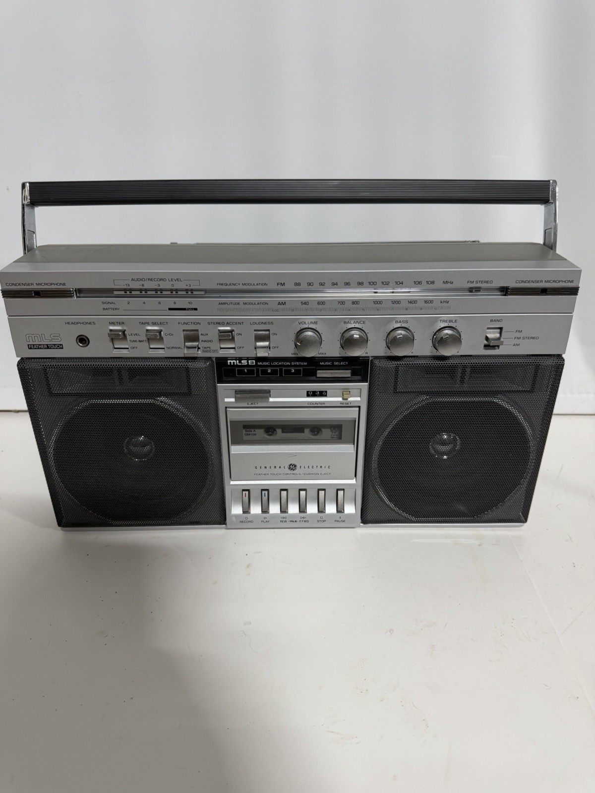 GE 3-5258A vintage boombox General Electric ghettoblaster 80s retro READ