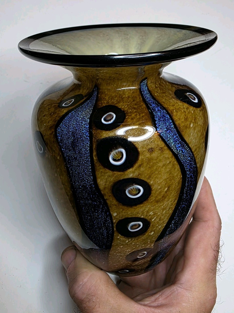 ☆☆ Exceptional Rare Color ☆☆ Mad Art Studio Hand Blown Glass Vase 2001 signed ☆☆ Exceptional Rare Color ☆☆ Mad Art Studio Hand Blown Glass Vase 2001 signed