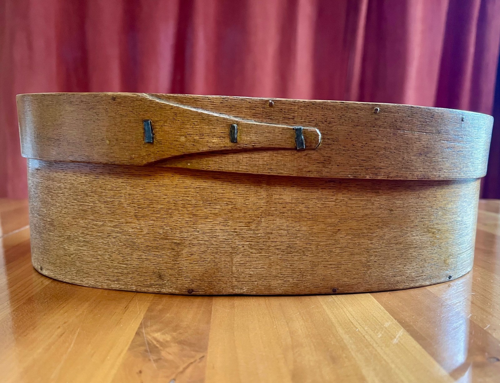 Antique 19th C Oval Bentwood Pantry Box Primitive Finger Joint Wood Box 13”