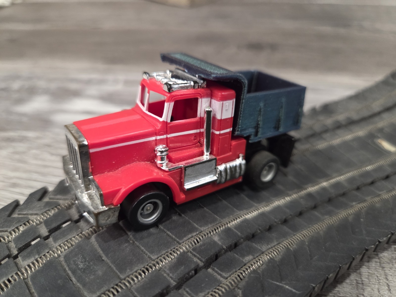 TYCO SEMI PETERBILT TRUCK CUSTOM Dump Truck Bed HO SLOT CAR ADD ON