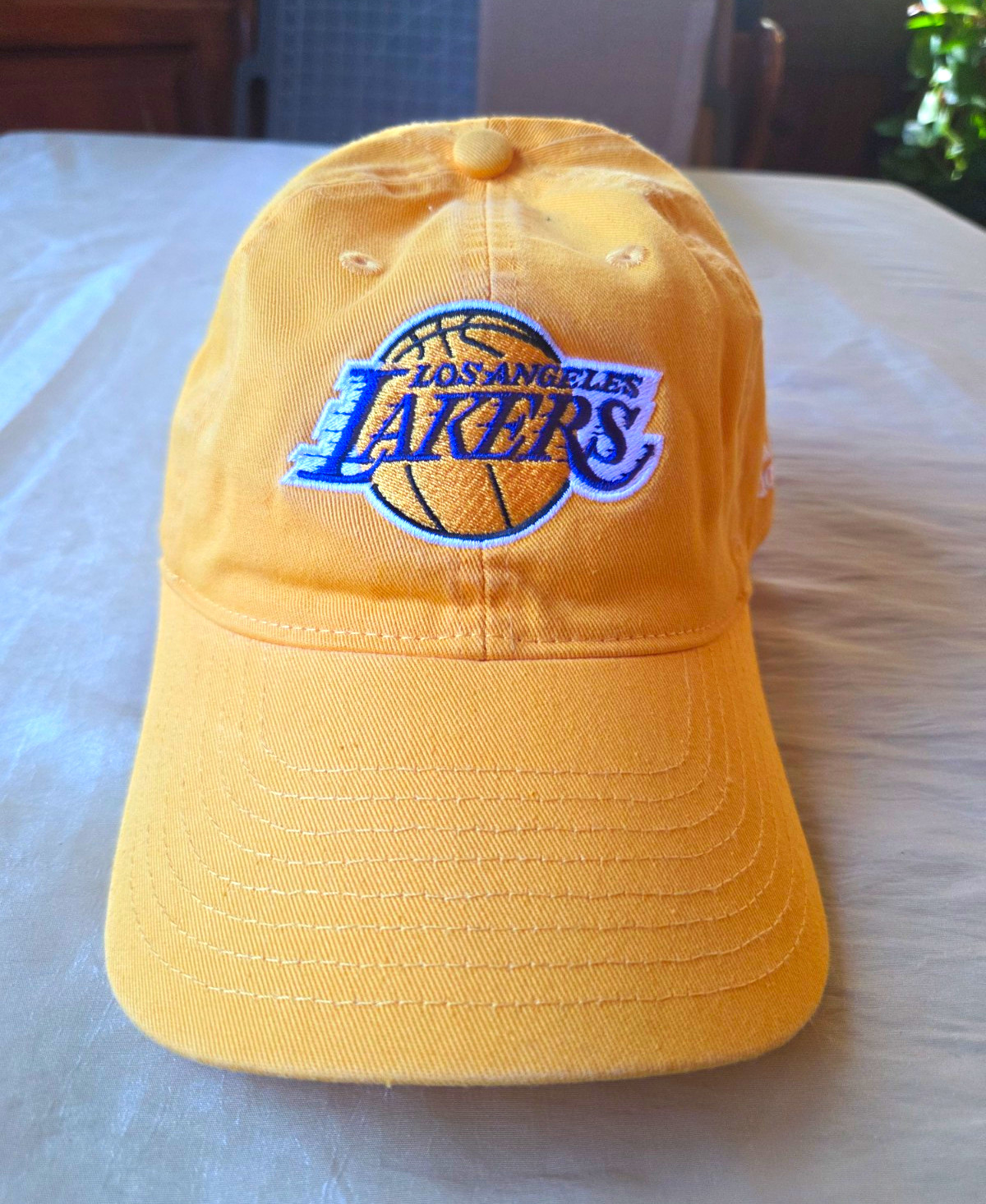 adidas Los Angeles Lakers Yellow Adjustable Strapback Hat Cap NBA Basketball