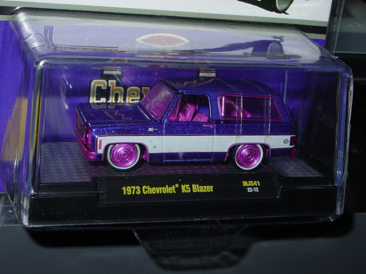 M2 MACHINES 1973 CHEVROLET CHEVY K5 BLAZER TRUCK COLLECTIBLE CHASE -Purple, READ