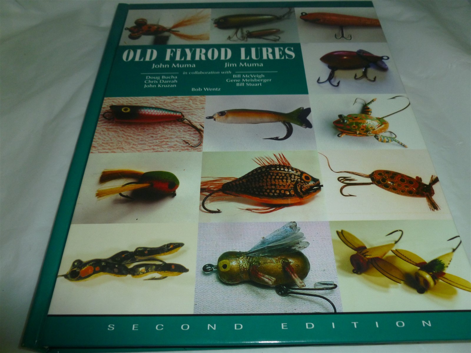 Old Flyrod Lures Hard Cover Book by Jim Muma Lot W-248 Old Flyrod Lures Hard Cover Book by Jim Muma Lot W-248