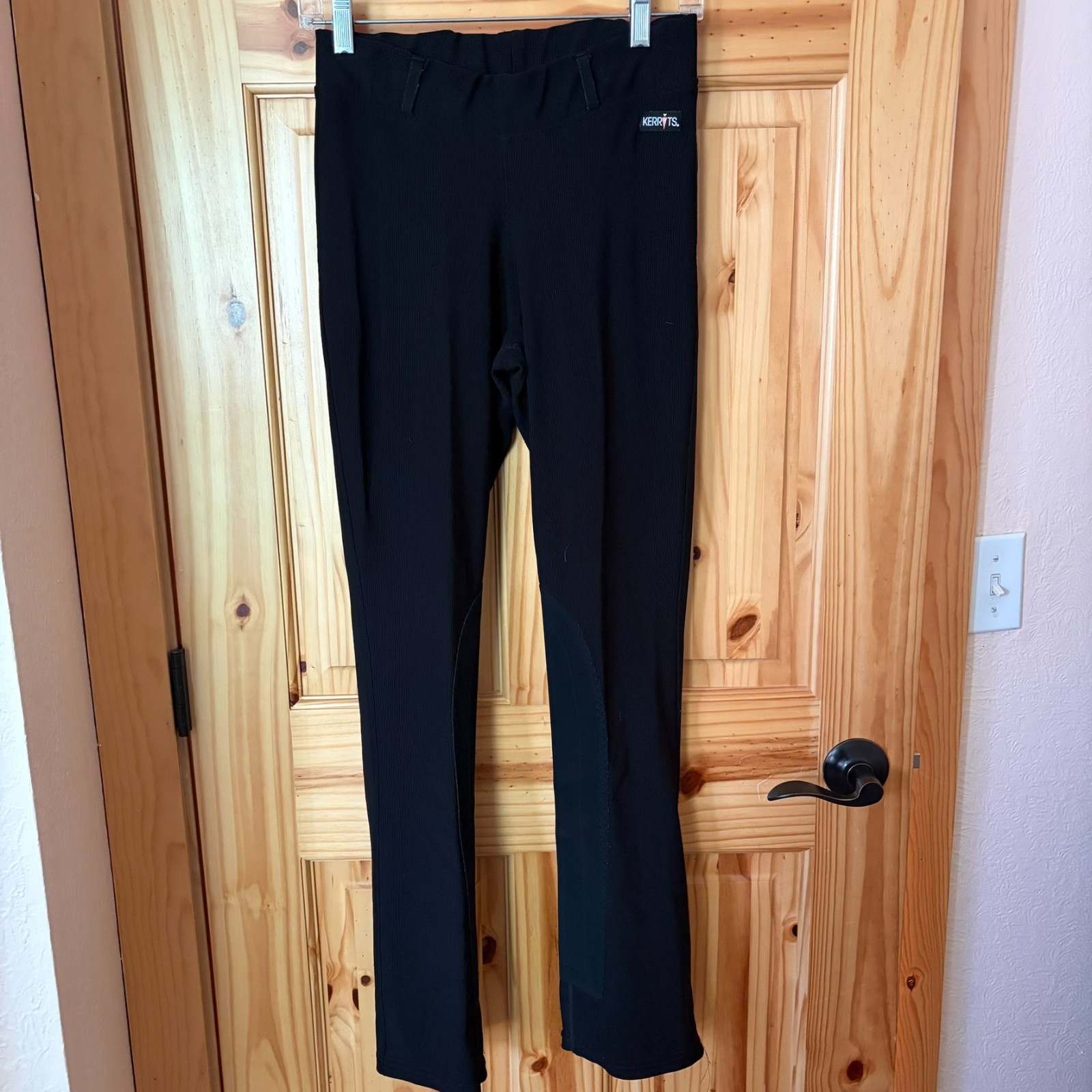 Kerrits Women\'s Black Bootcut Riding Breeches Size M with Knee Patches Kerrits Women\'s Black Bootcut Riding Breeches Size M with Knee Patches