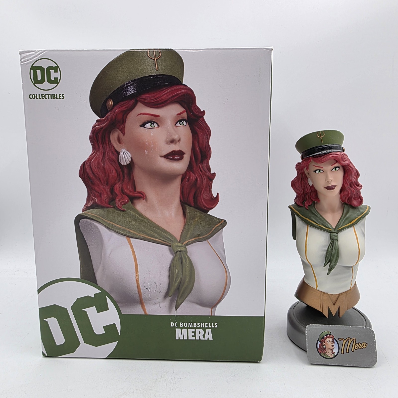 Pre-owned DC Collectible Bombshells Mera bust in box limited  dc comics figure