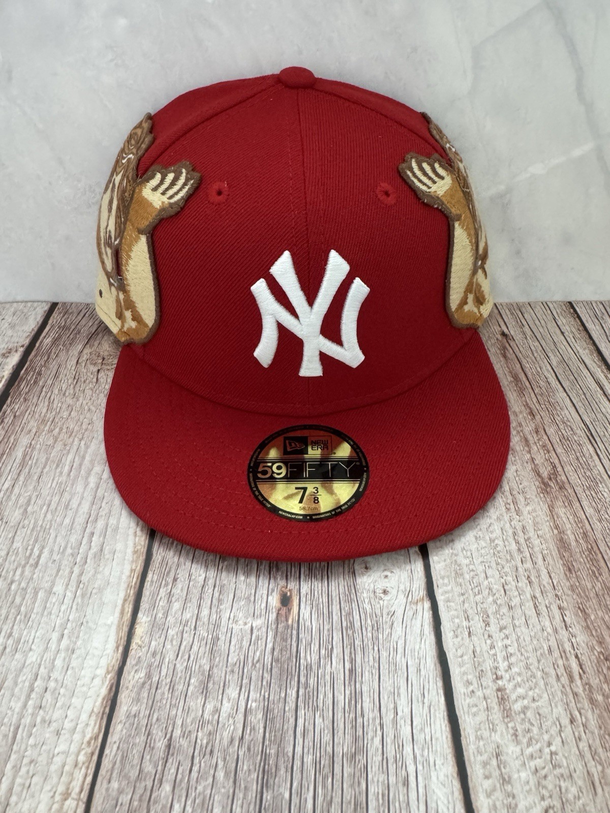 New Era 59FIFTY New York Yankees Jon Stan Red Fitted 7 3/8 MLB New Era 59FIFTY New York Yankees Jon Stan Red Fitted 7 3/8 MLB
