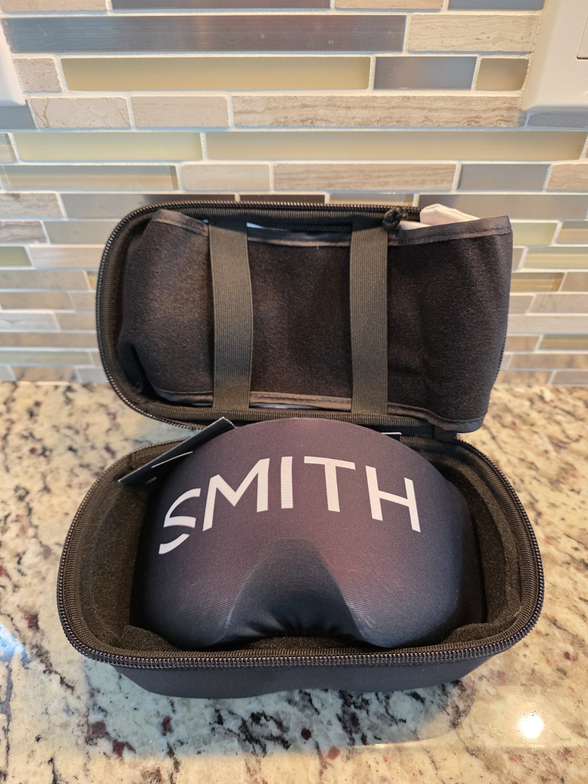 Smith 4D MAG Snow Ski Snowboard Goggles - 2 Lenses + Case + Gogglesoc