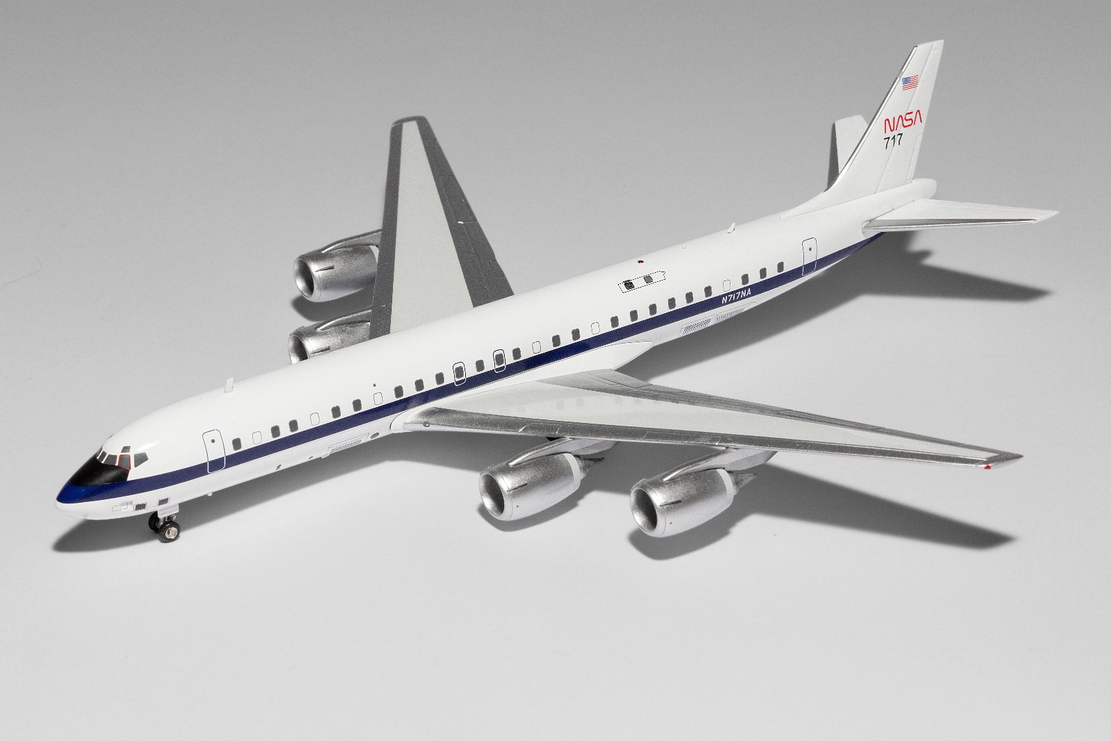 Inflight200 1:200 NASA DC-8-72 N717NA - BRAND NEW - LOW PRICE Inflight200 1:200 NASA DC-8-72 N717NA - BRAND NEW - LOW PRICE
