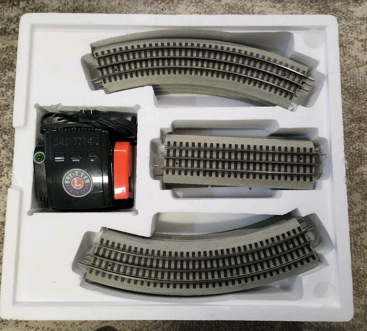 Lionel O Gauge 3-Rail Fastrack 12 Pieces 40\ Lionel O Gauge 3-Rail Fastrack 12 Pieces 40\