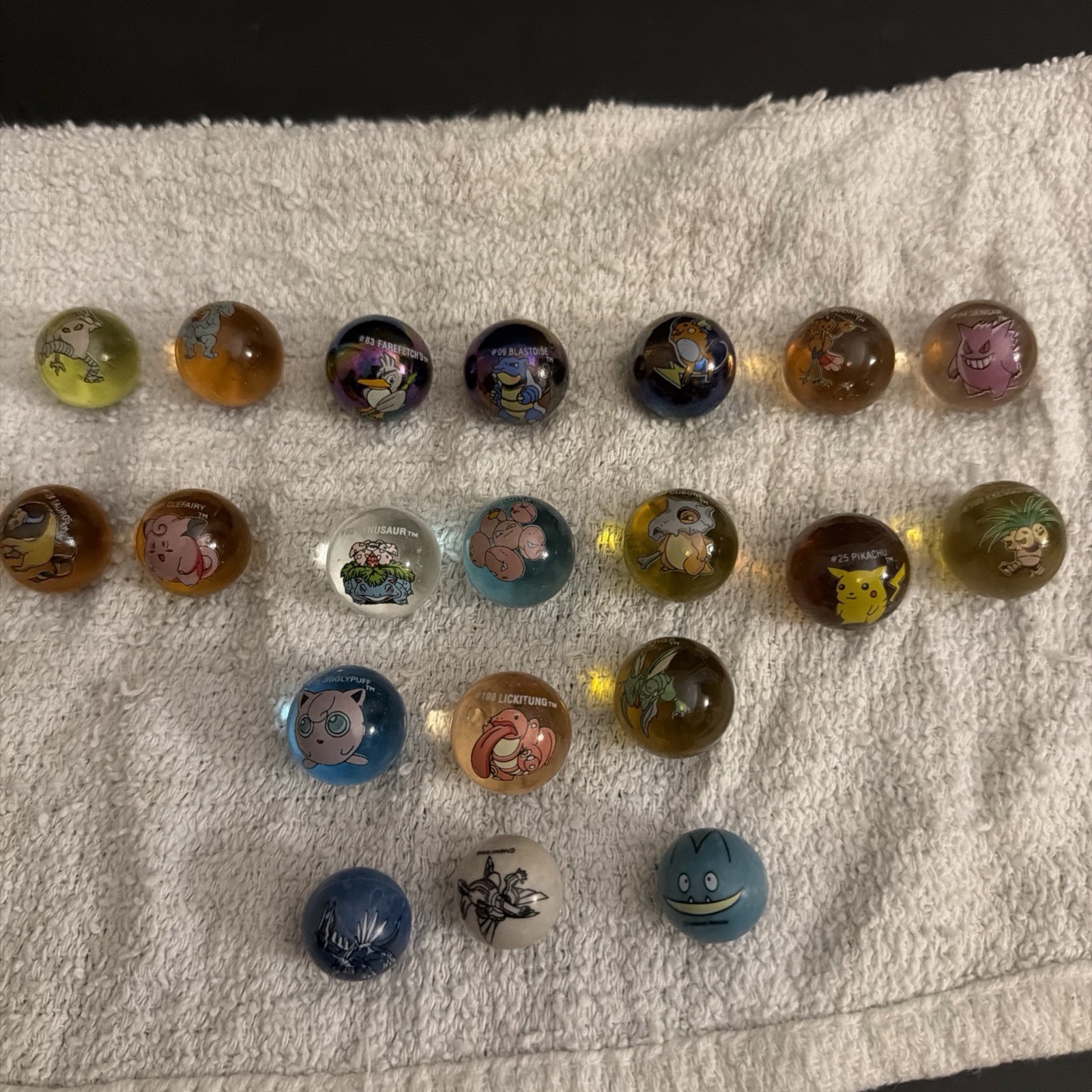 Vintage 1999 Authentic Pokemon Marble Lot Of 20 (3 Holos) Vintage 1999 Authentic Pokemon Marble Lot Of 20 (3 Holos)