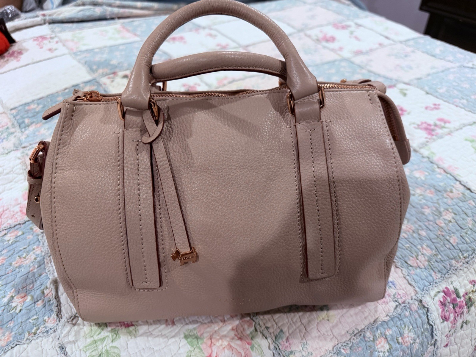 Radley London 12”x 10” x 5 “ Handbag /Satchel Comes w/ Shoulder Cross Body Strap Radley London 12”x 10” x 5 “ Handbag /Satchel Comes w/ Shoulder Cross Body Strap