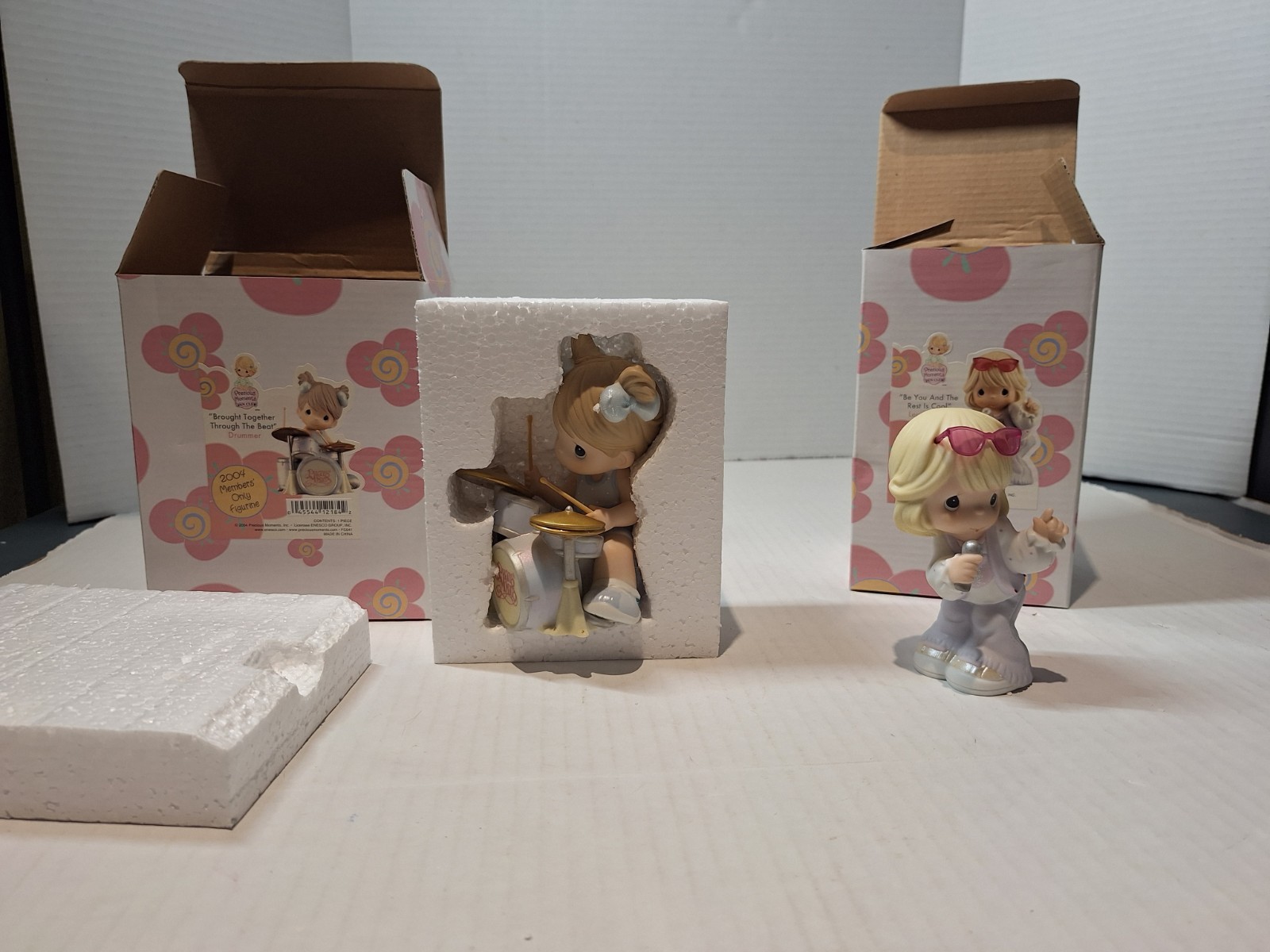 Precious Moments Figurine Lot 2 Rock Band Drummer Singer Precious Moments Figurine Lot 2 Rock Band Drummer Singer