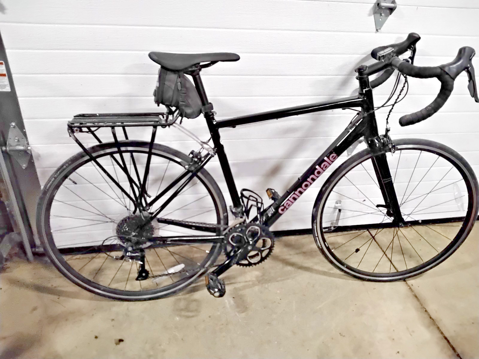Used, Cannondale Optimo, bicycle used 1 year Used, Cannondale Optimo, bicycle used 1 year
