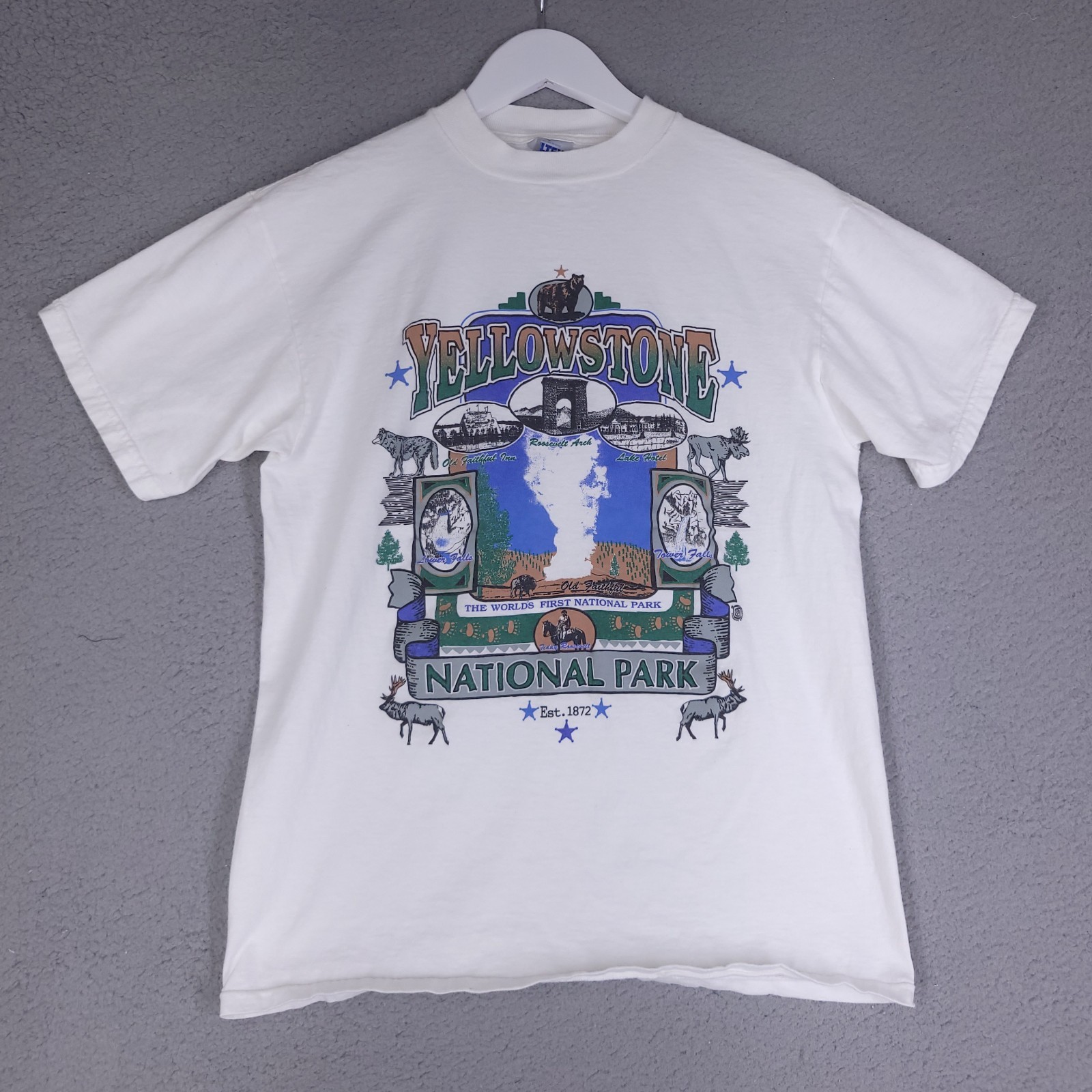 Vintage Yellowstone National Park T-Shirt Adult Medium Single Stitch Tourist Vintage Yellowstone National Park T-Shirt Adult Medium Single Stitch Tourist