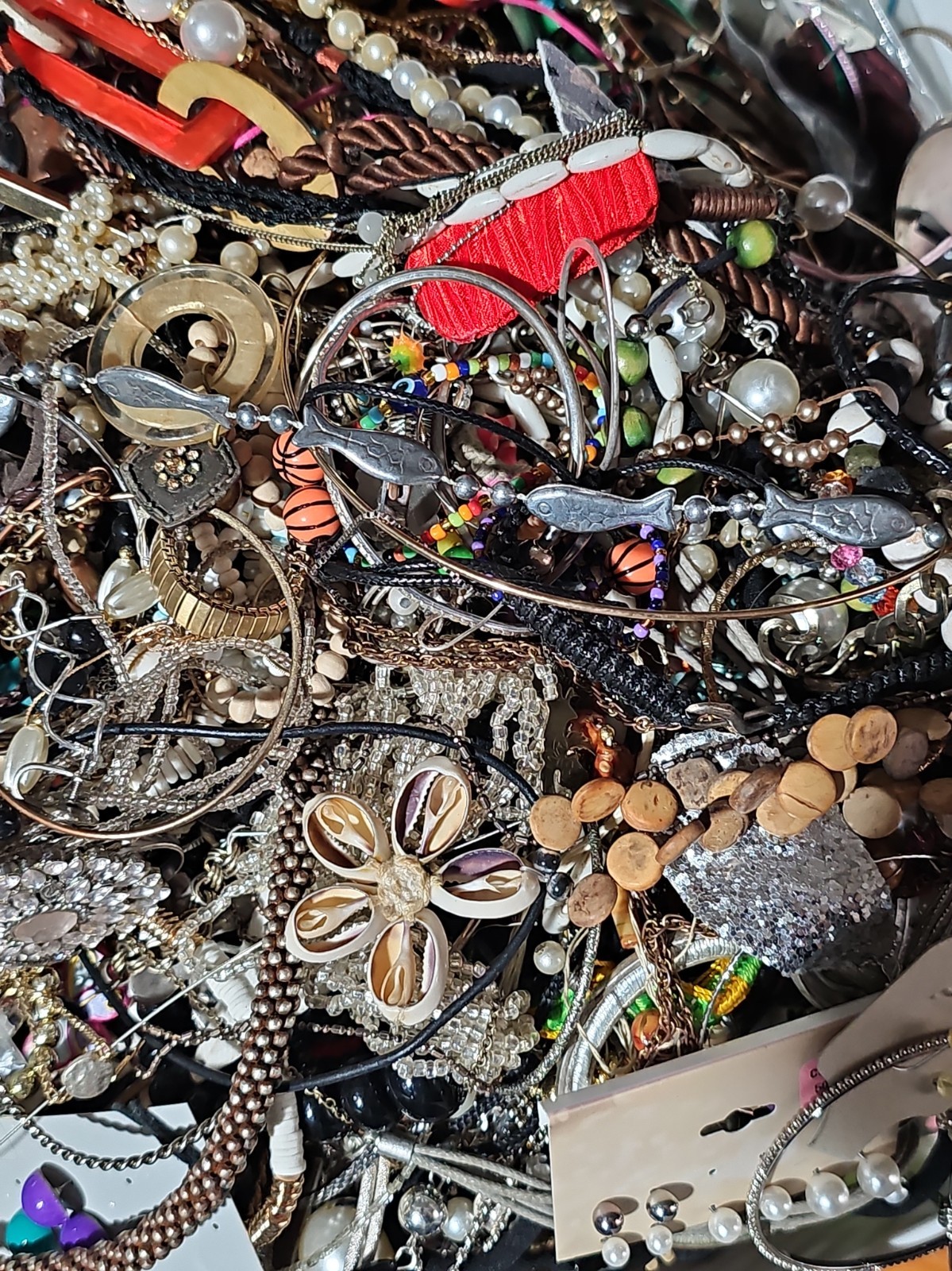 3+ lbs Vintage to Now Mixed Junk Jewelry Costume Craft Repair Repurpose 