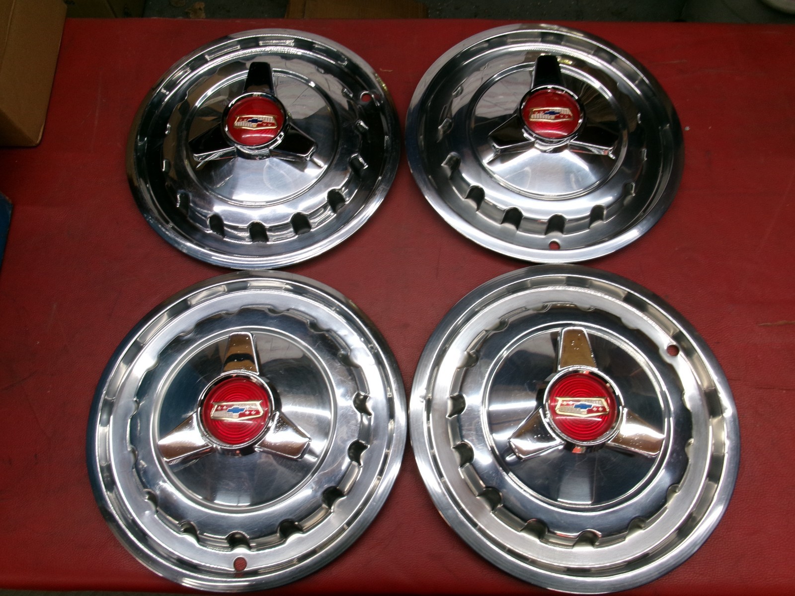 VINTAGE 1957 CHEVY BELAIR THREE BAR SPINNER 14 VINTAGE 1957 CHEVY BELAIR THREE BAR SPINNER 14