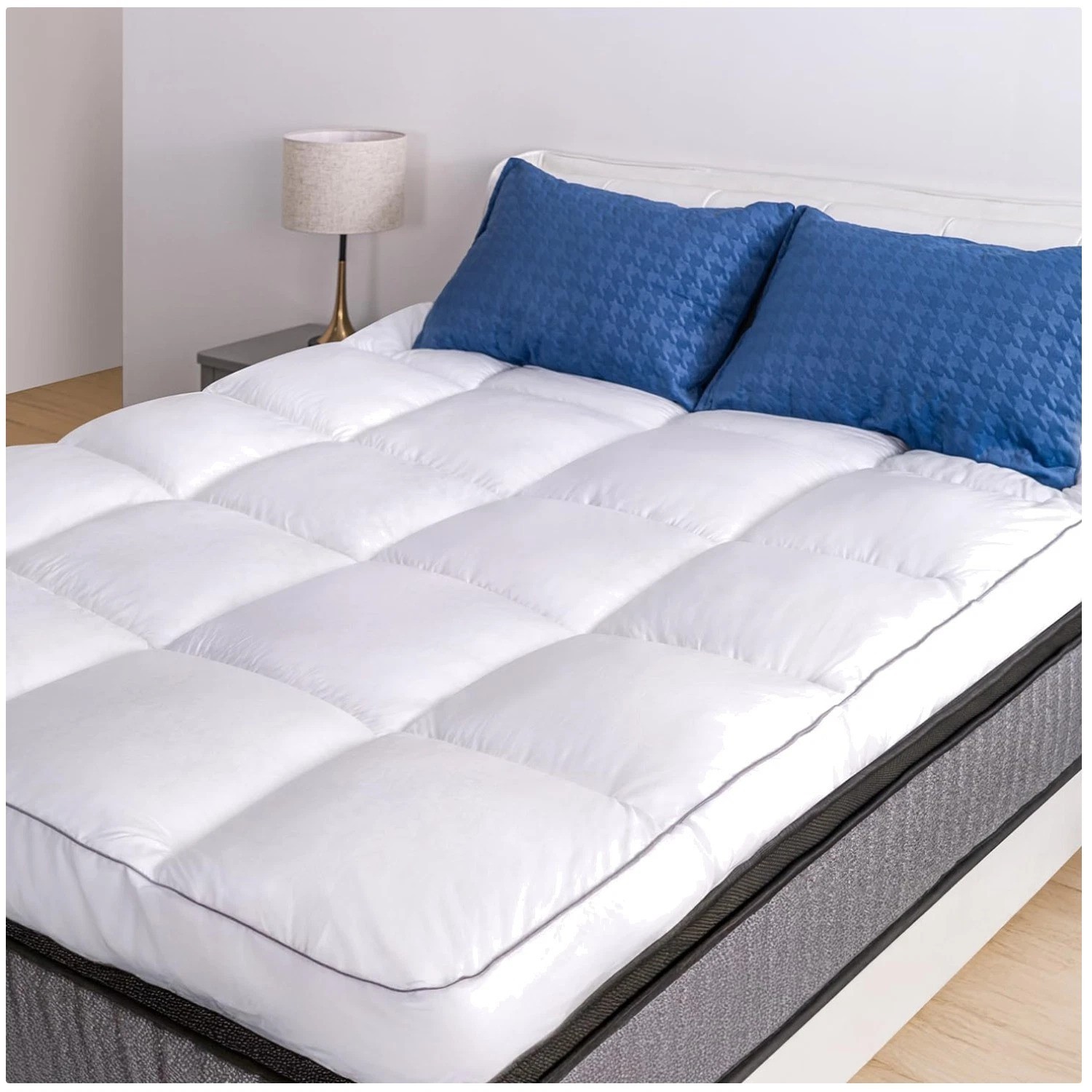 Cooling Hotel Quality Feather Bed Topper``
