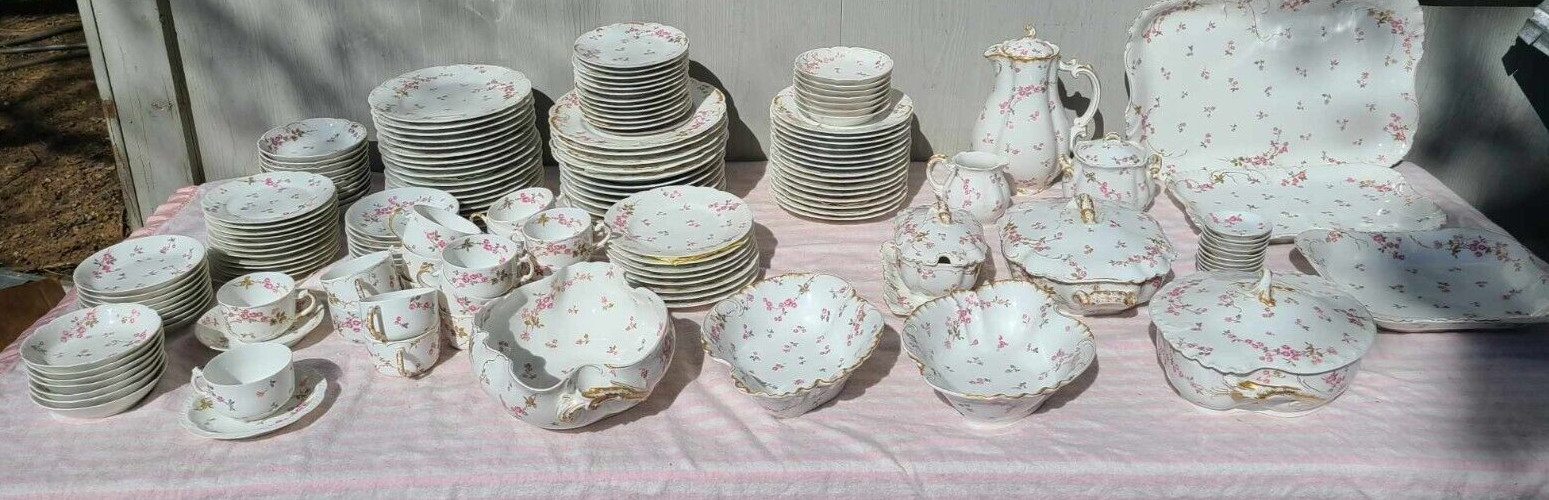 Vintage Haviland Limoges France Schleiger Large Set – 159 Pieces Vintage Haviland Limoges France Schleiger Large Set – 159 Pieces