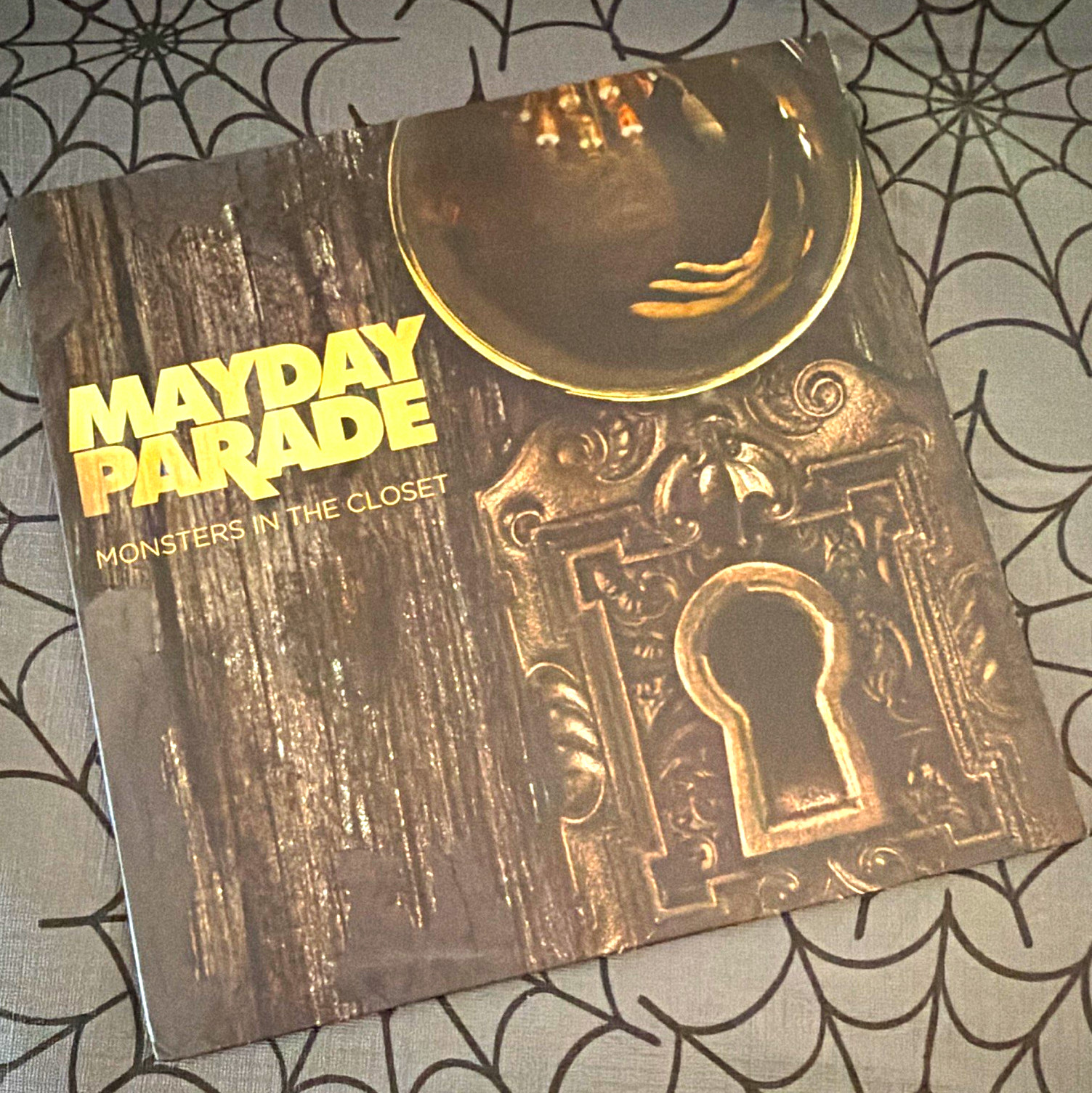 Mayday Parade - Monsters In The Closet 12\