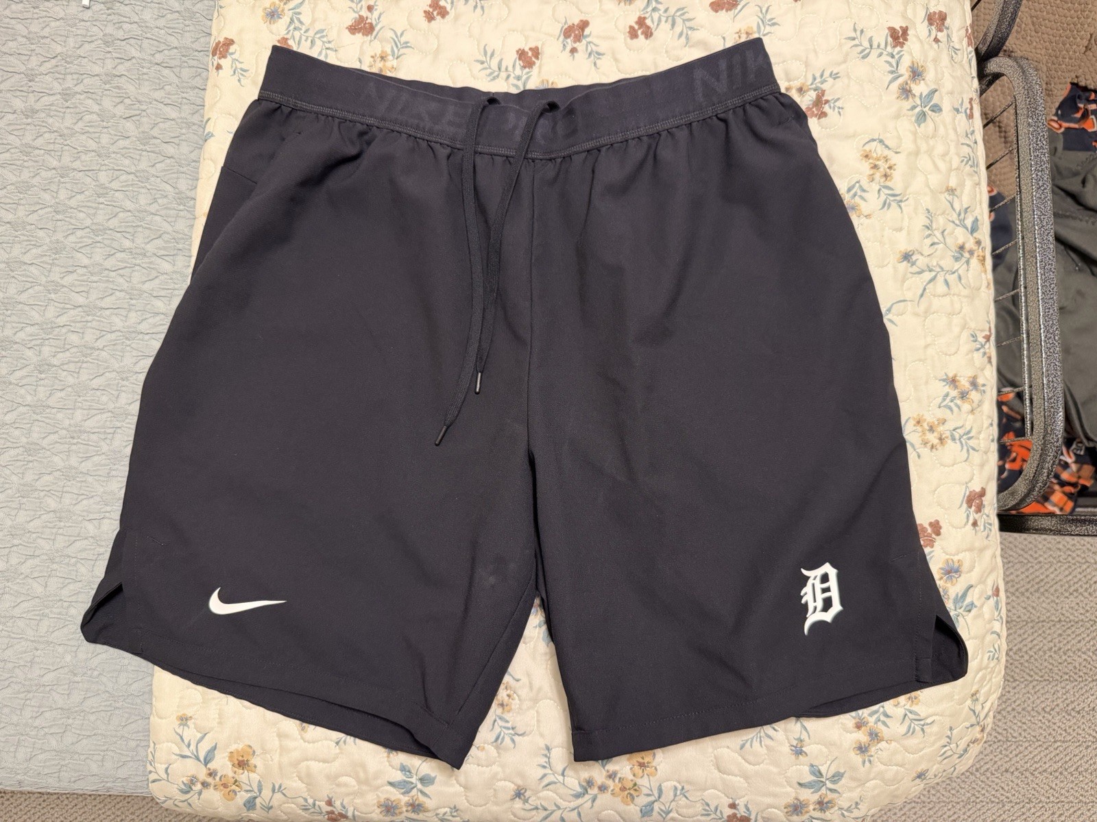 Nike Pro Dri-FIT Detroit Tigers Shorts Navy Size XL MLB Old English D Logo