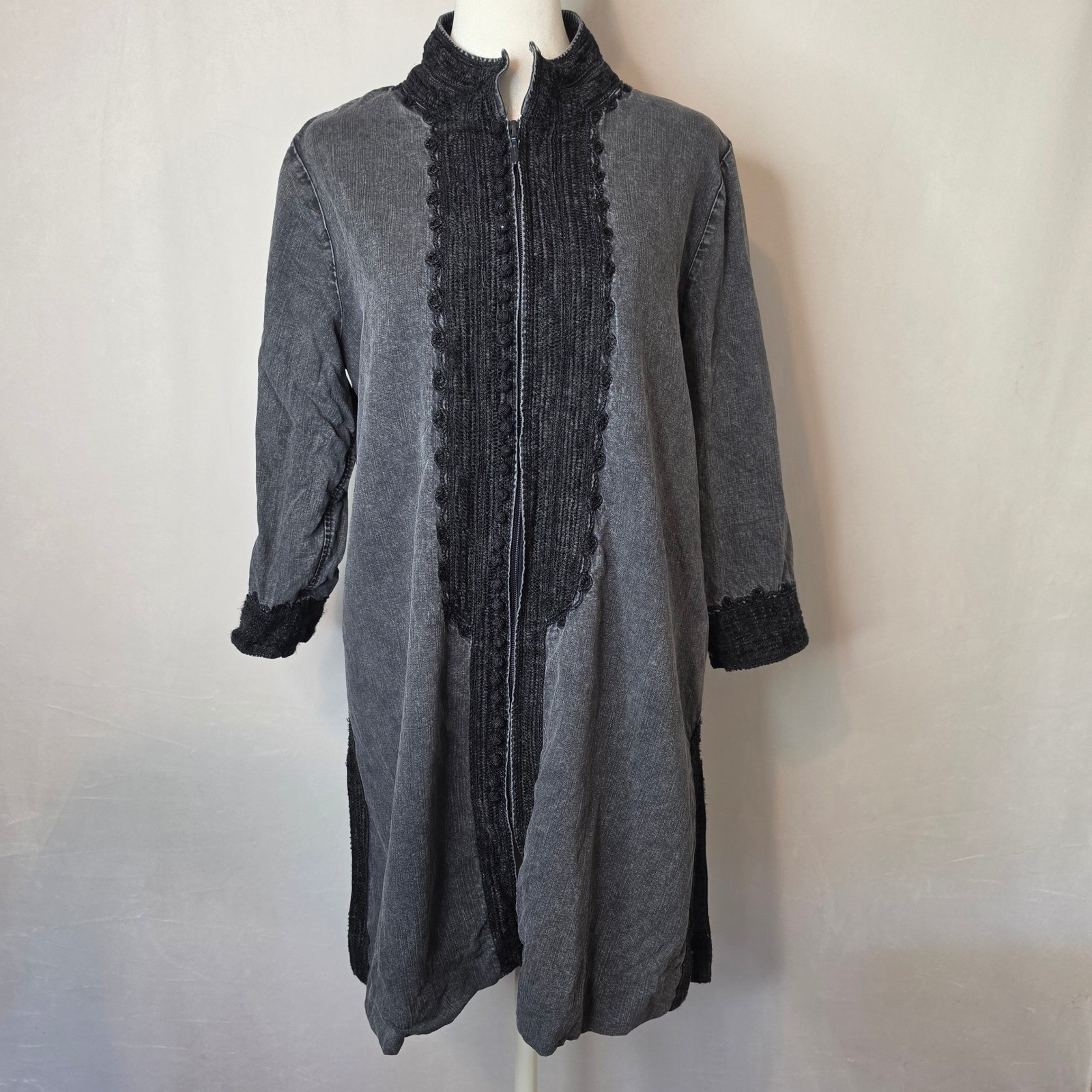 Soft Surroundings Anandi Tencel Zip Front Embroidered Tunic Size Small Soft Surroundings Anandi Tencel Zip Front Embroidered Tunic Size Small