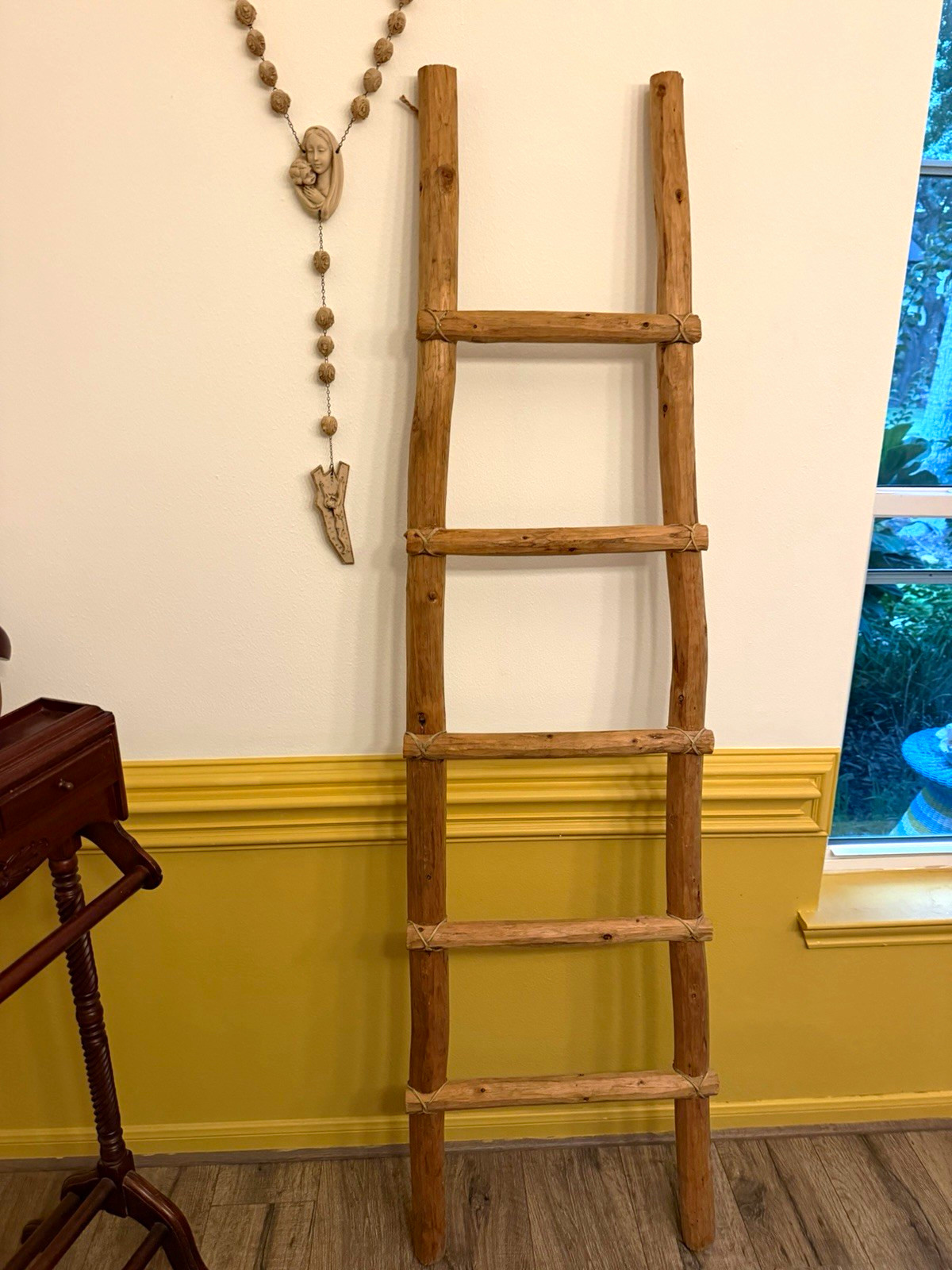 6ft Rustic Log Kiva Blanket Ladder - Handmade with Leather Wrap 6ft Rustic Log Kiva Blanket Ladder - Handmade with Leather Wrap