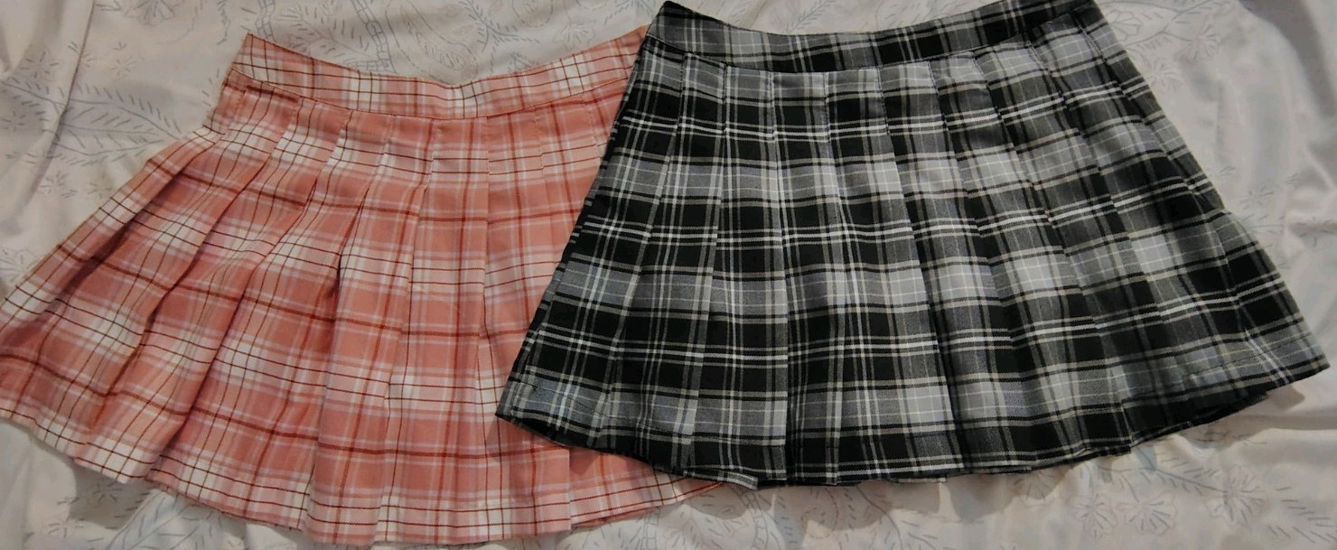 Lot of 2 Forever 21 Preppy School Girl Skirts Excellent Condition  SZ 13 /14. 