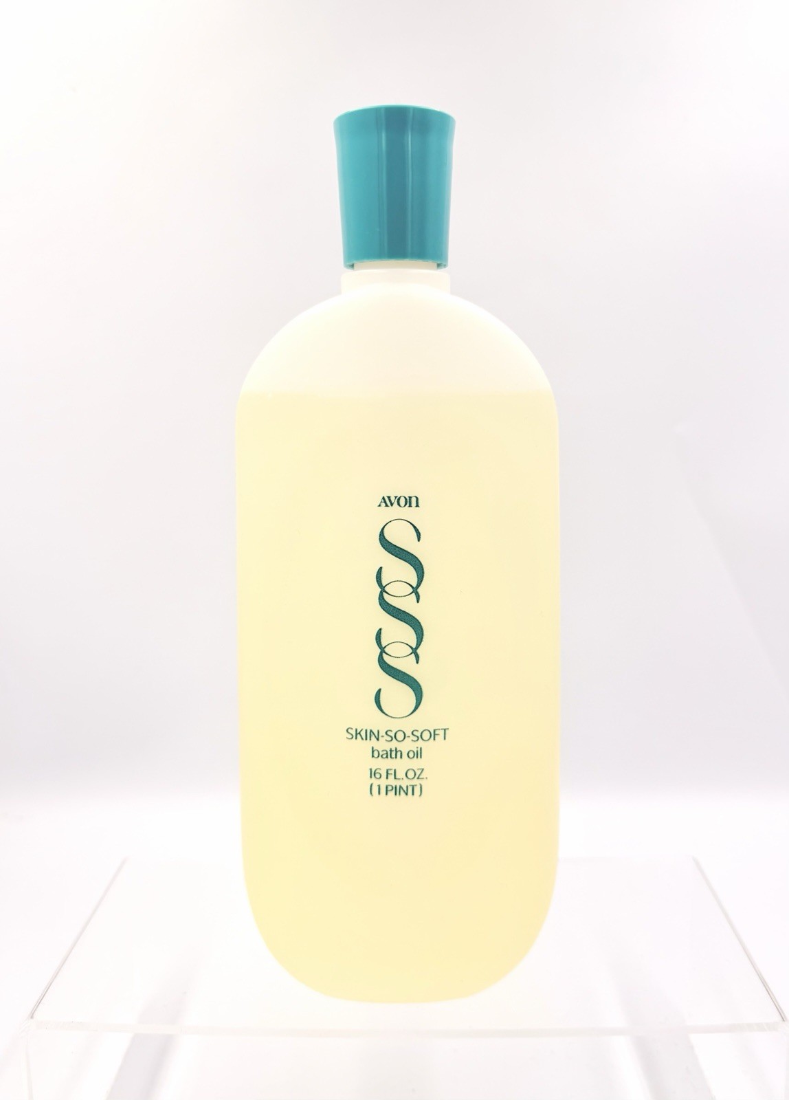 Vintage Avon Skin So Soft Bath Oil 16 Oz 1987 Original Full Bottle Sealed Vintage Avon Skin So Soft Bath Oil 16 Oz 1987 Original Full Bottle Sealed