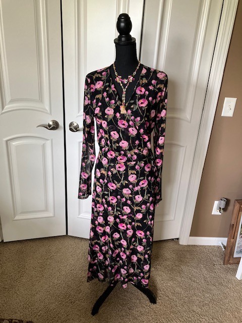WHBM NWT Poppies Black/Pomegranate Tiered Mesh Wrap Dress Size 14