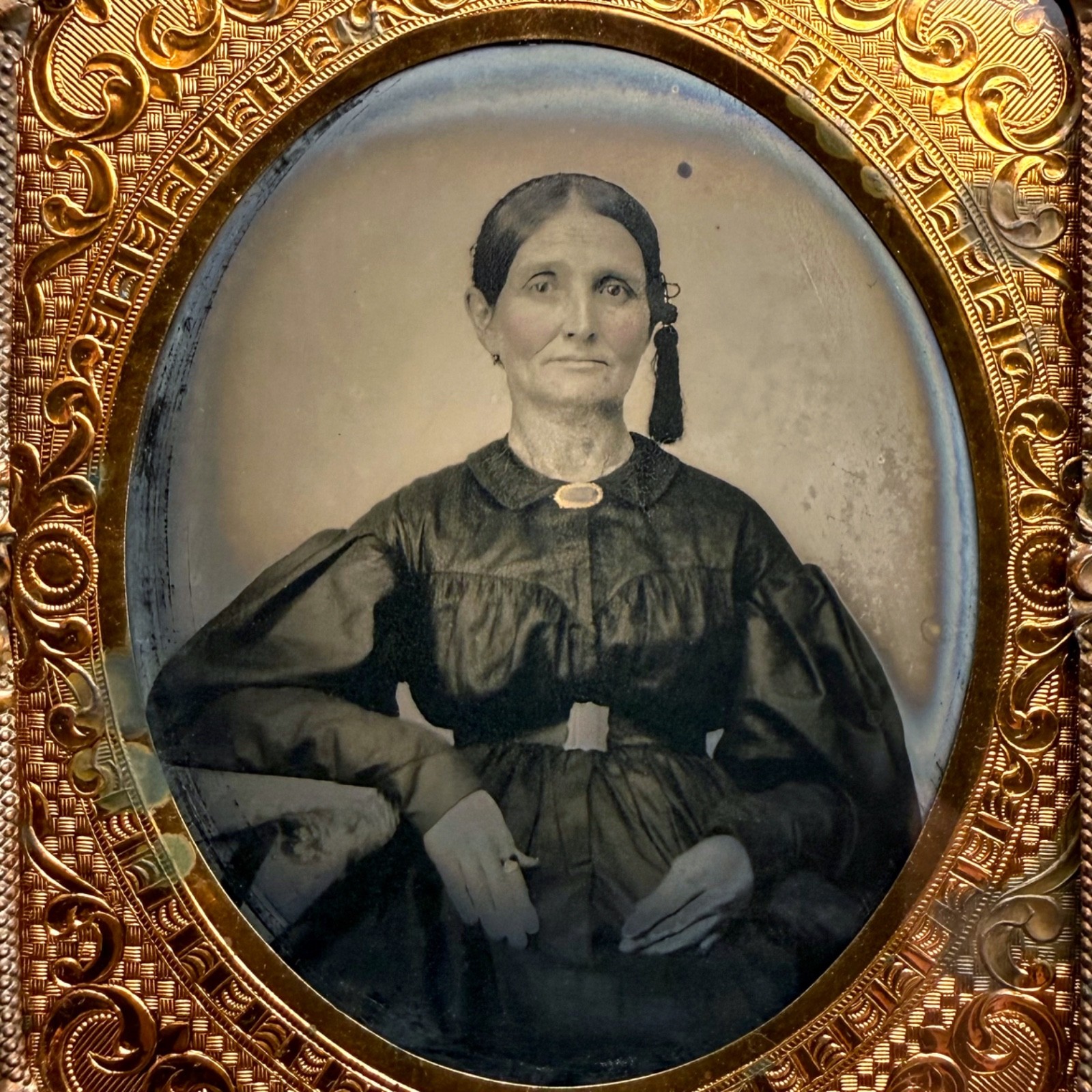 Rare 1860s Tintype 1/6 Plate Hand Tinted Mourning Widow Identified KY Shaker