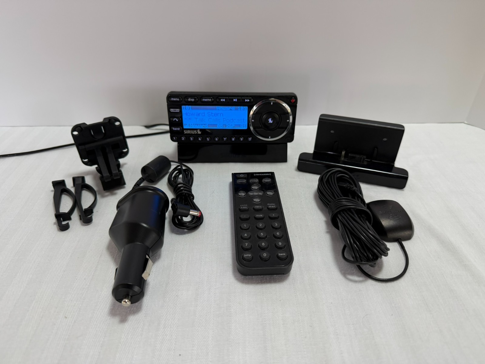 Sirius Starmate 5 Radio HOWARD STERN Car Kit LIFETIME SUBSCRIPTION