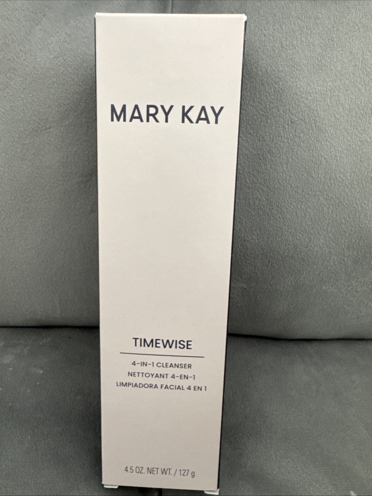 4 In 1 Cleanser Nettoyant Mary Kay 4.5 Oz Combination 4 In 1 Cleanser Nettoyant Mary Kay 4.5 Oz Combination