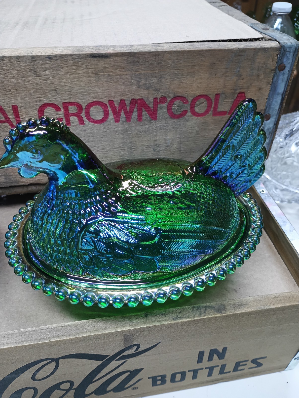 Iridescent Emerald Green Carnival Glass Hen On Nest  7\