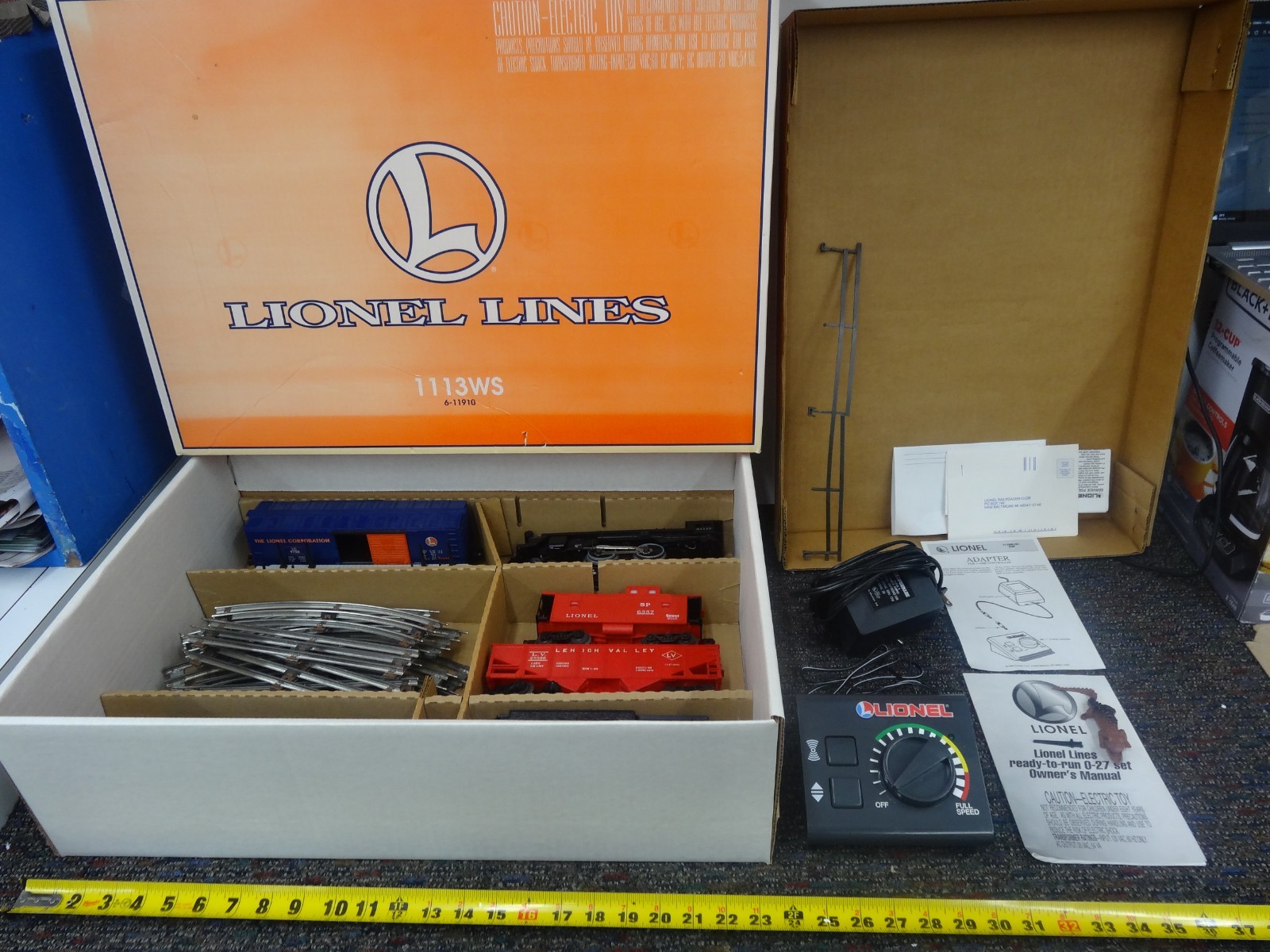 Lionel Lines Ready to Run O27 Set 1113WS 6-11910 & box, Railroad Track, Trains
