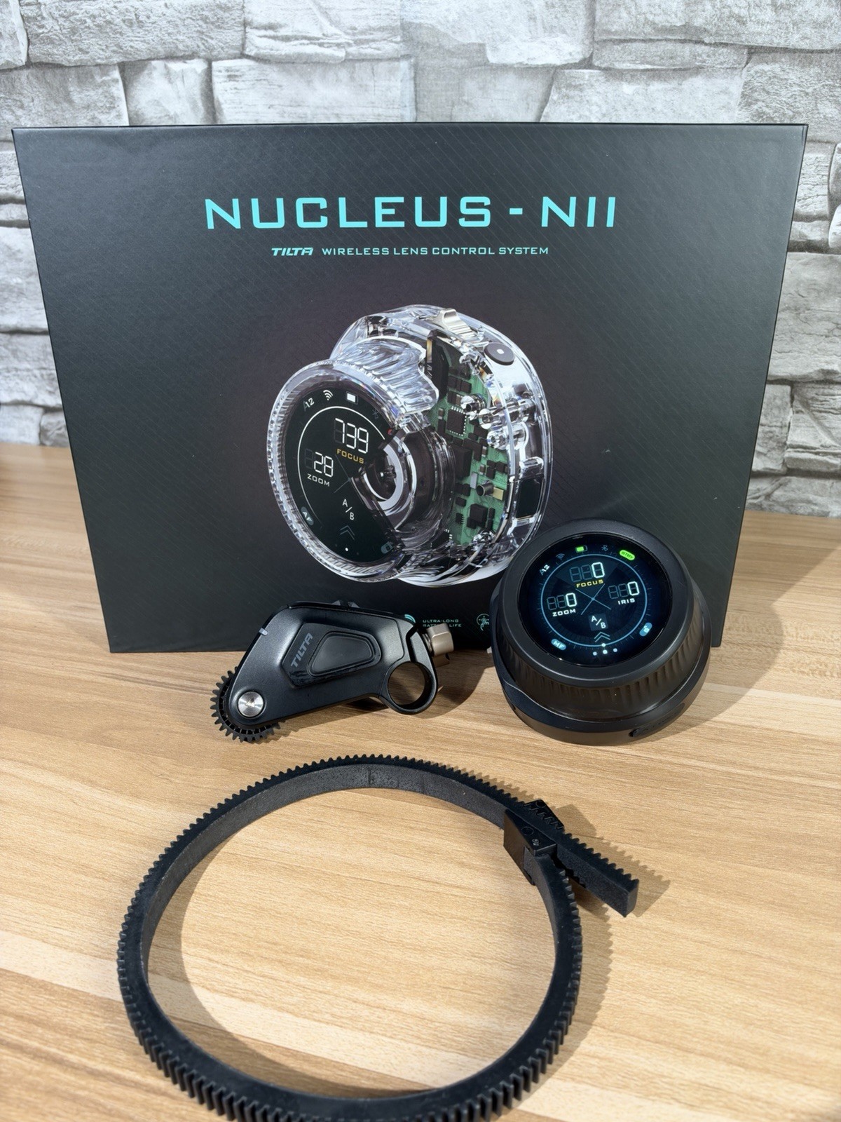 Tilta Nucleus Nano II Wireless Lens Control System Basic Kit Tilta Nucleus Nano II Wireless Lens Control System Basic Kit