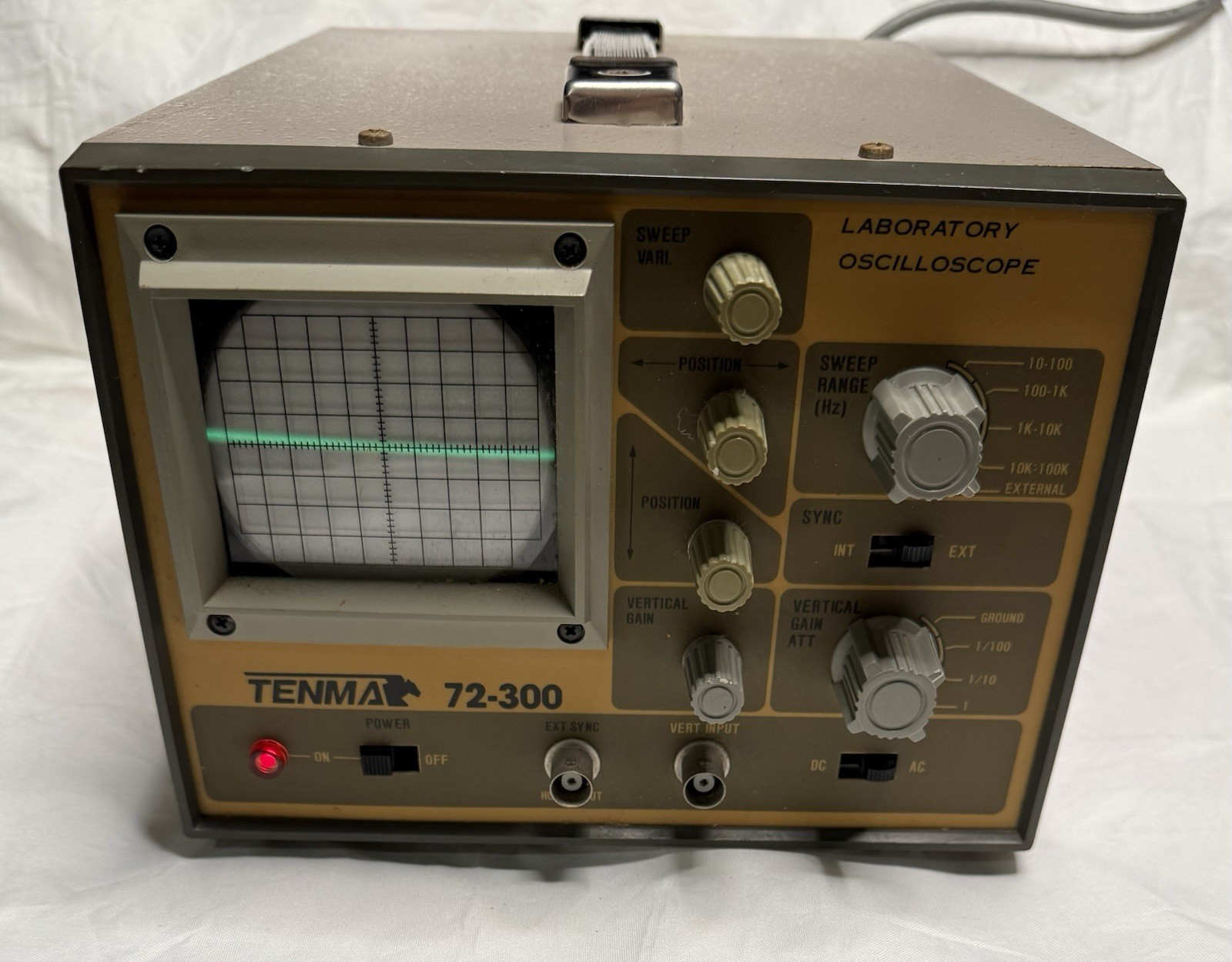 Oscilloscope TENMA 72-300 Laboratory Tested No Probes Working Ac & Dc Preowned Oscilloscope TENMA 72-300 Laboratory Tested No Probes Working Ac & Dc Preowned