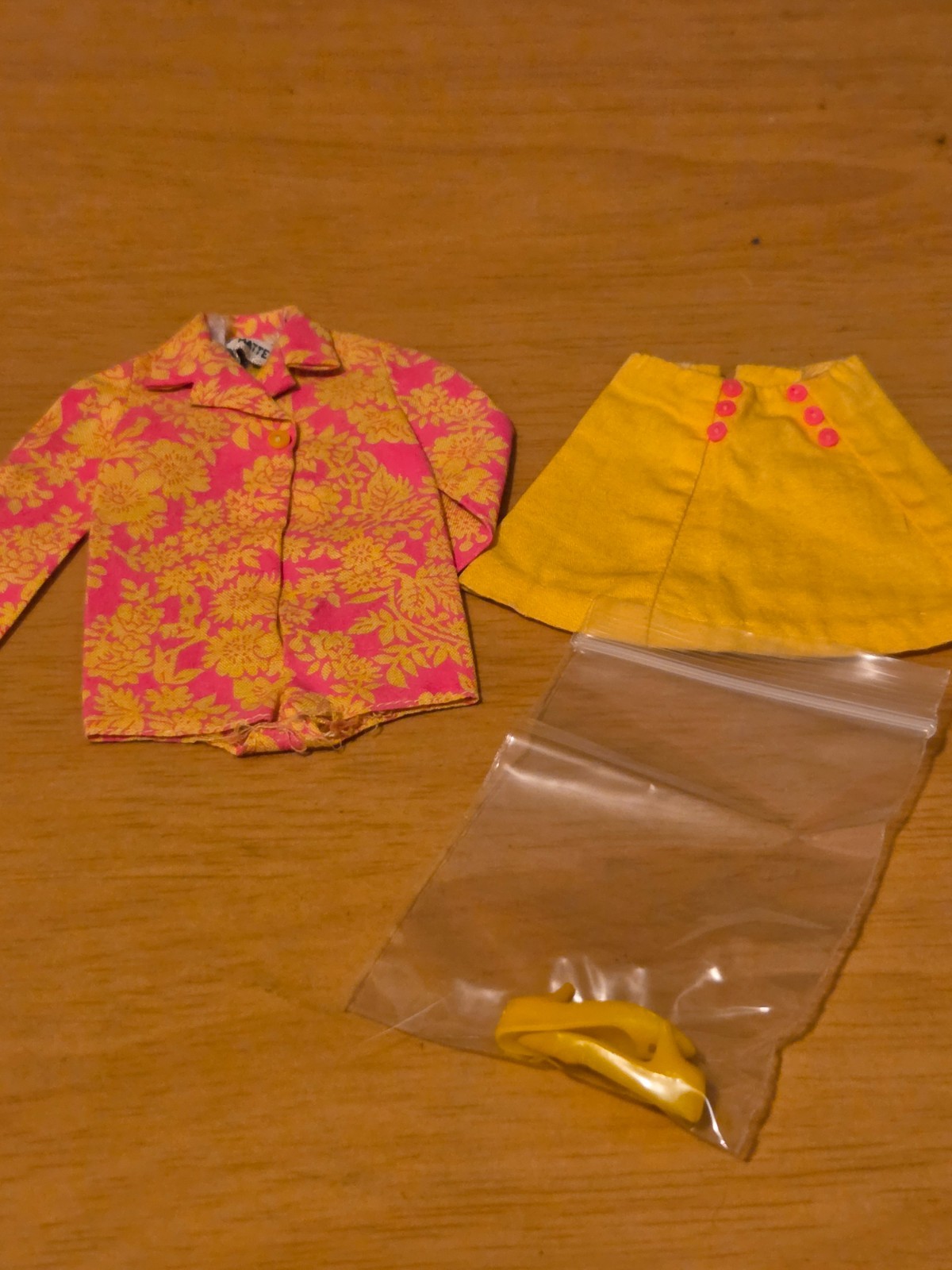 old Barbie Outfits old Barbie Outfits