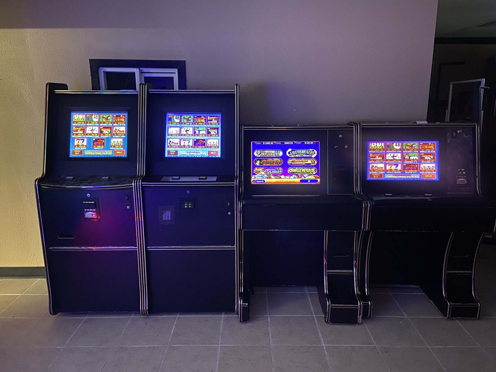 Lot Of Games POG, LOL, Multigame, SLOT MACHINES, All Working